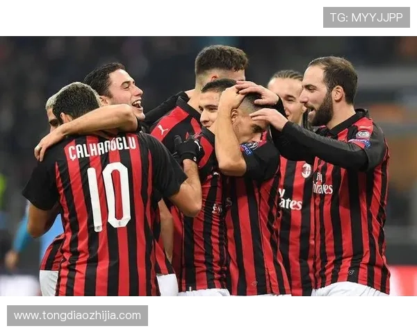 国米鏖战AC米兰激情对决演绎米兰城荣光与荣耀争锋